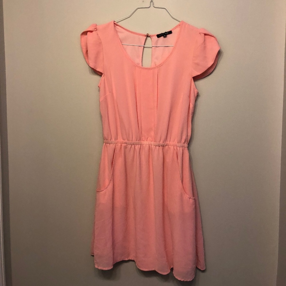 pink dress
